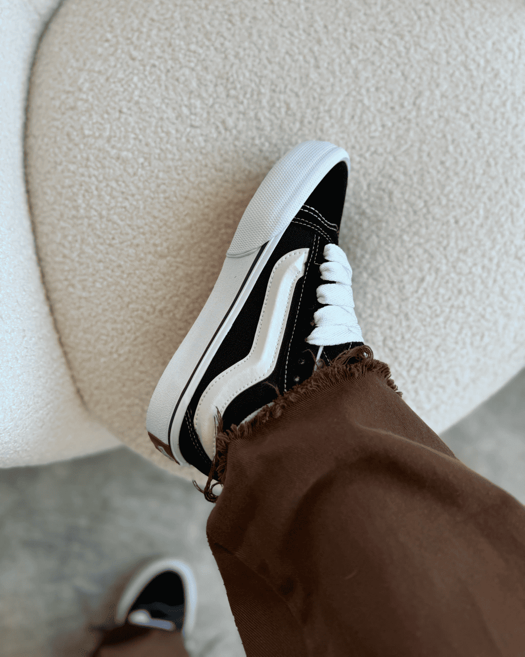 Tênis Knu Skool Preto e Branco Skate Retrô