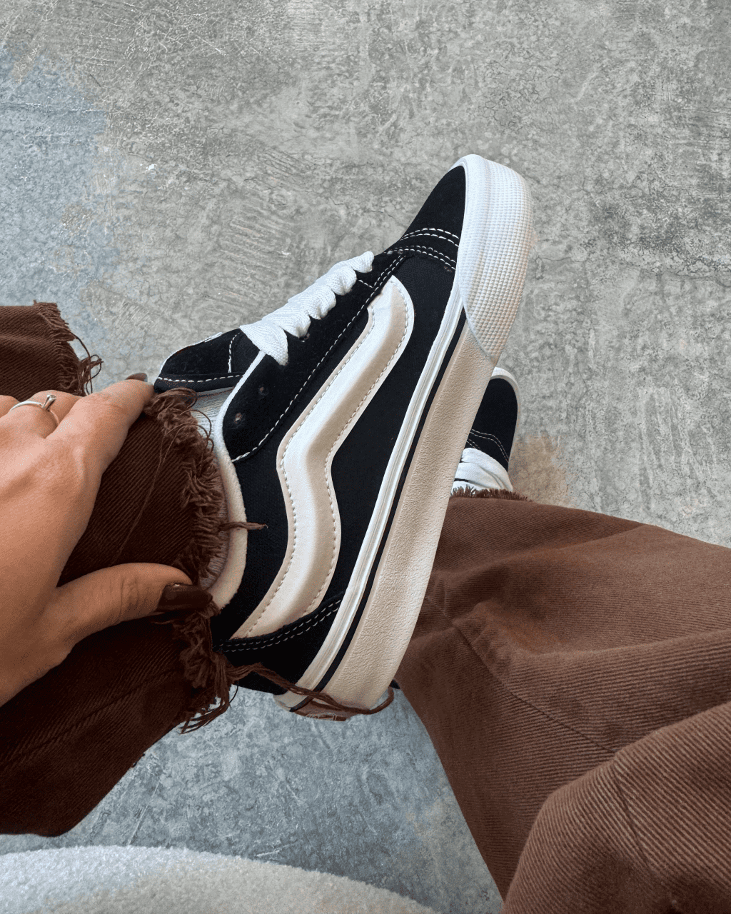 Tênis Knu Skool Preto e Branco Skate Retrô